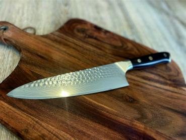 Messer aus 67 Schichten Damaszener-Stahl